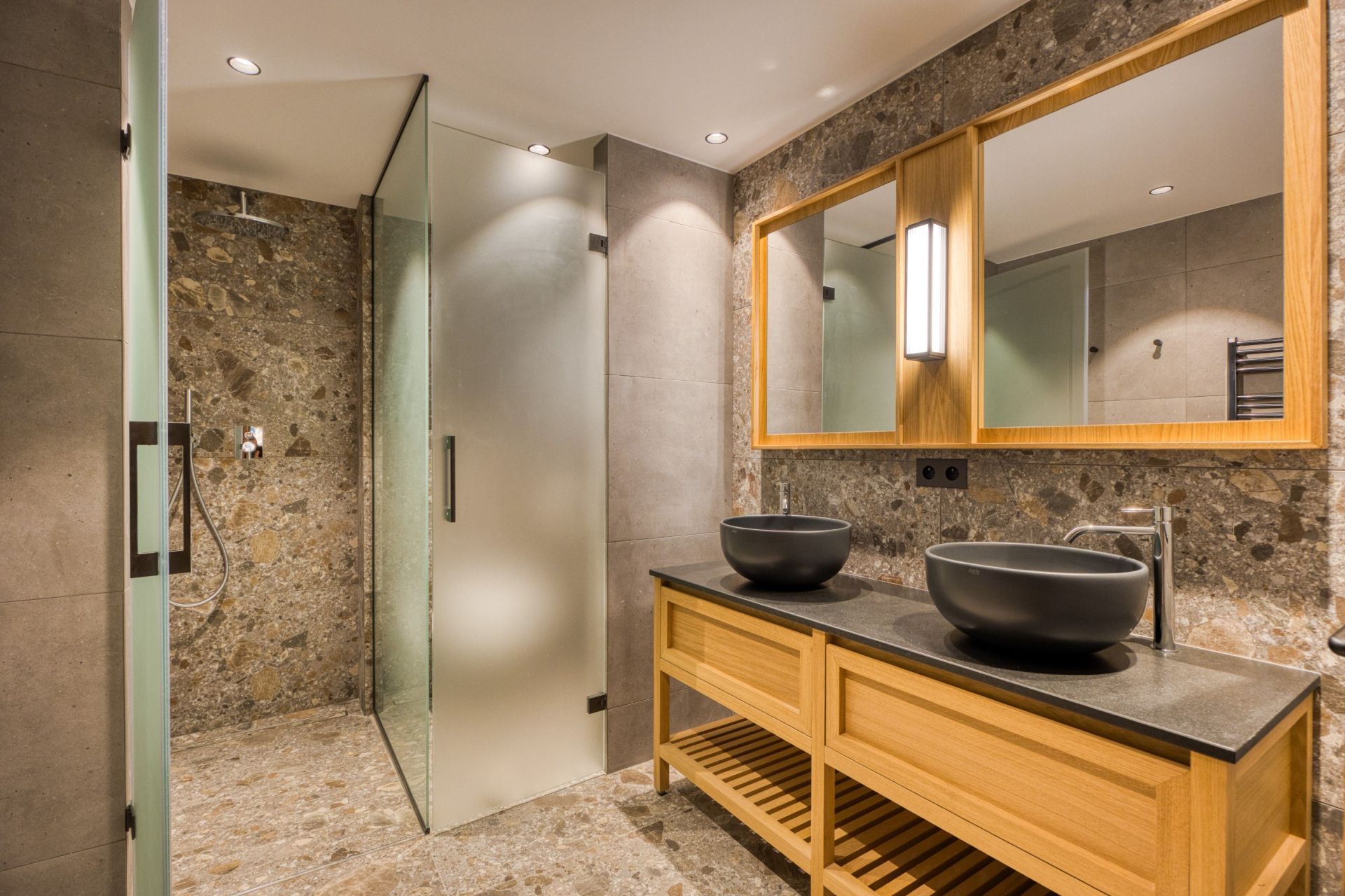 appartement de luxe 5 Pièces en location saisonnière sur MERIBEL LES ALLUES (73550)