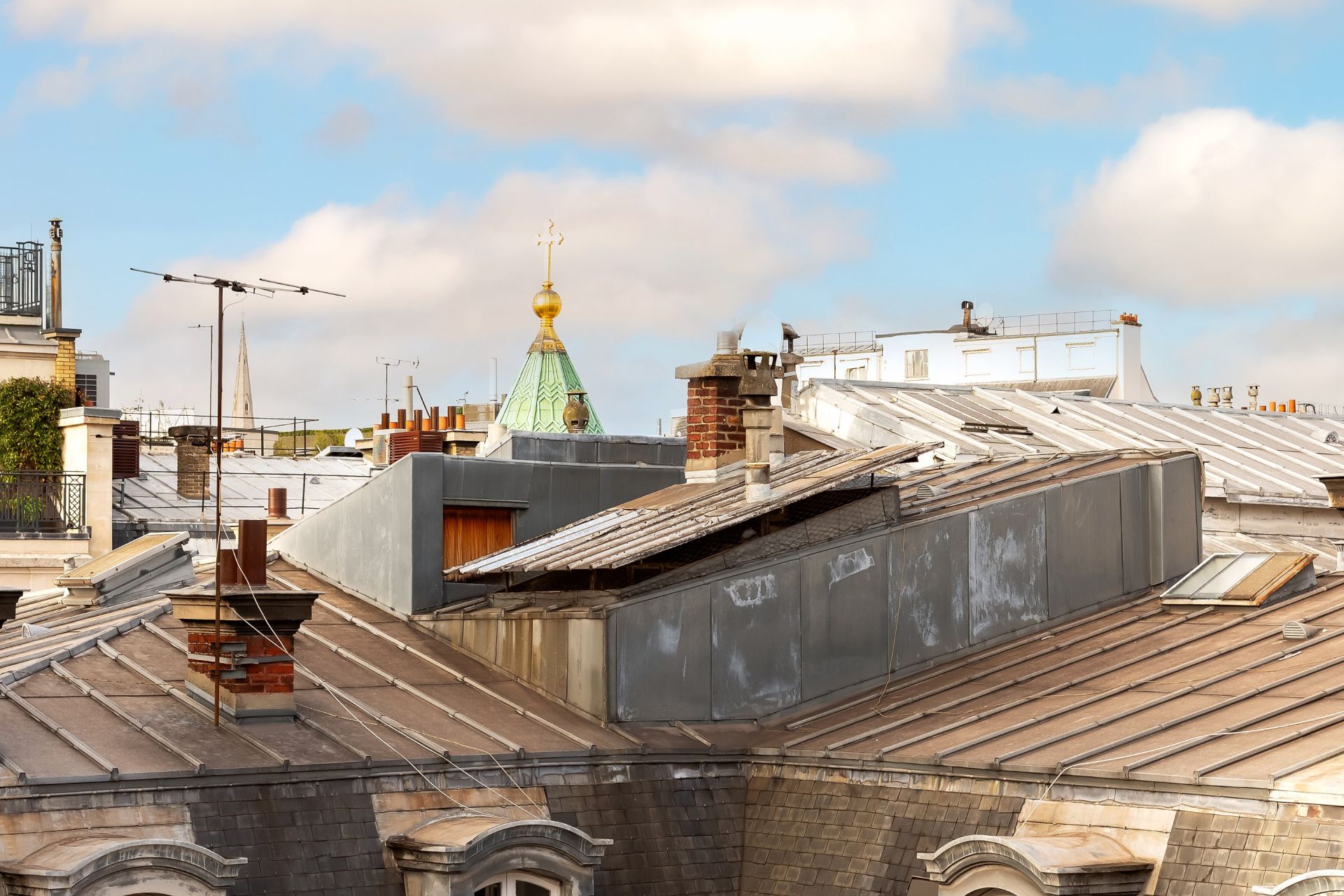 luxury apartment 2 Rooms for sale on PARIS (75008)