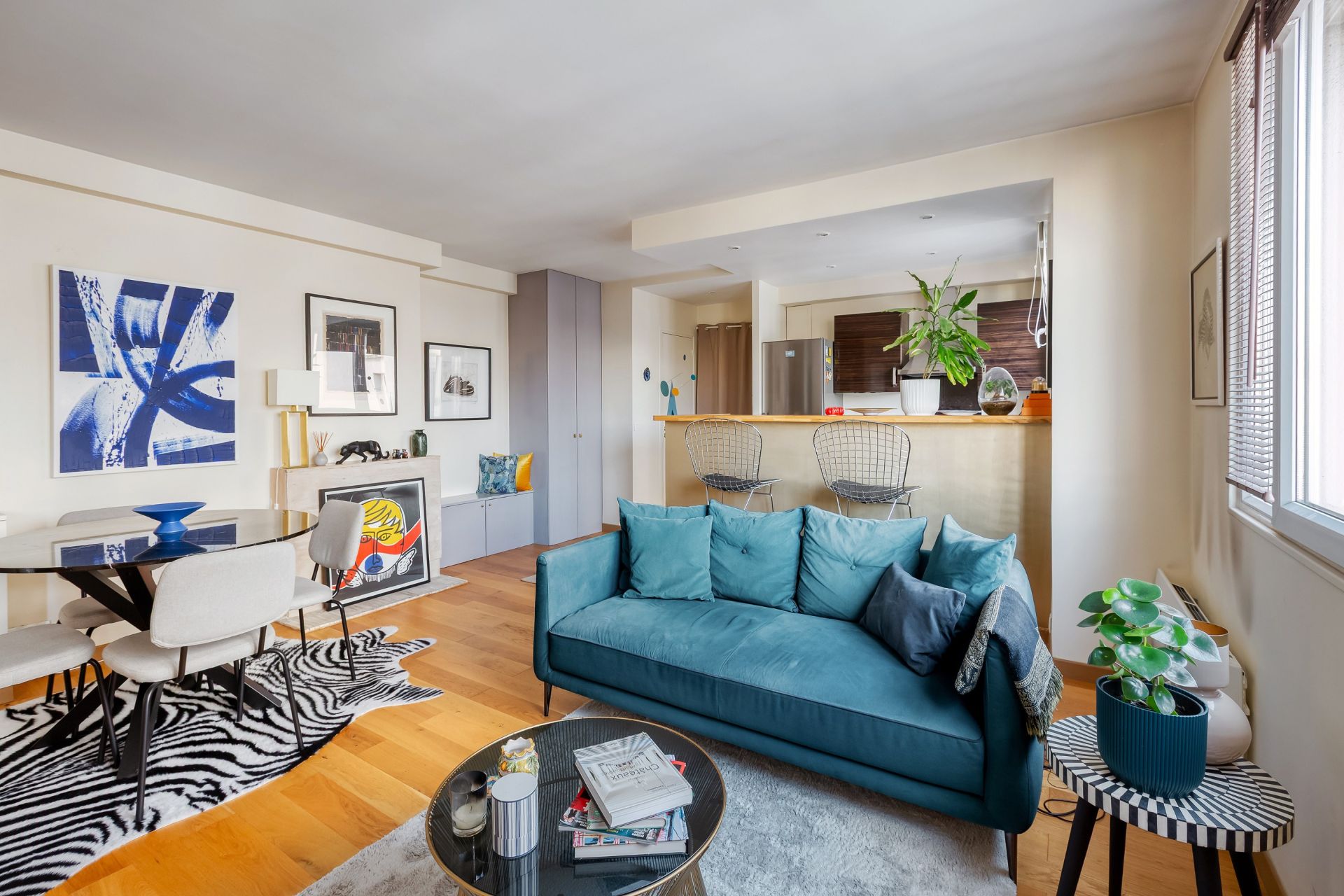 luxury apartment 2 Rooms for sale on PARIS (75008)