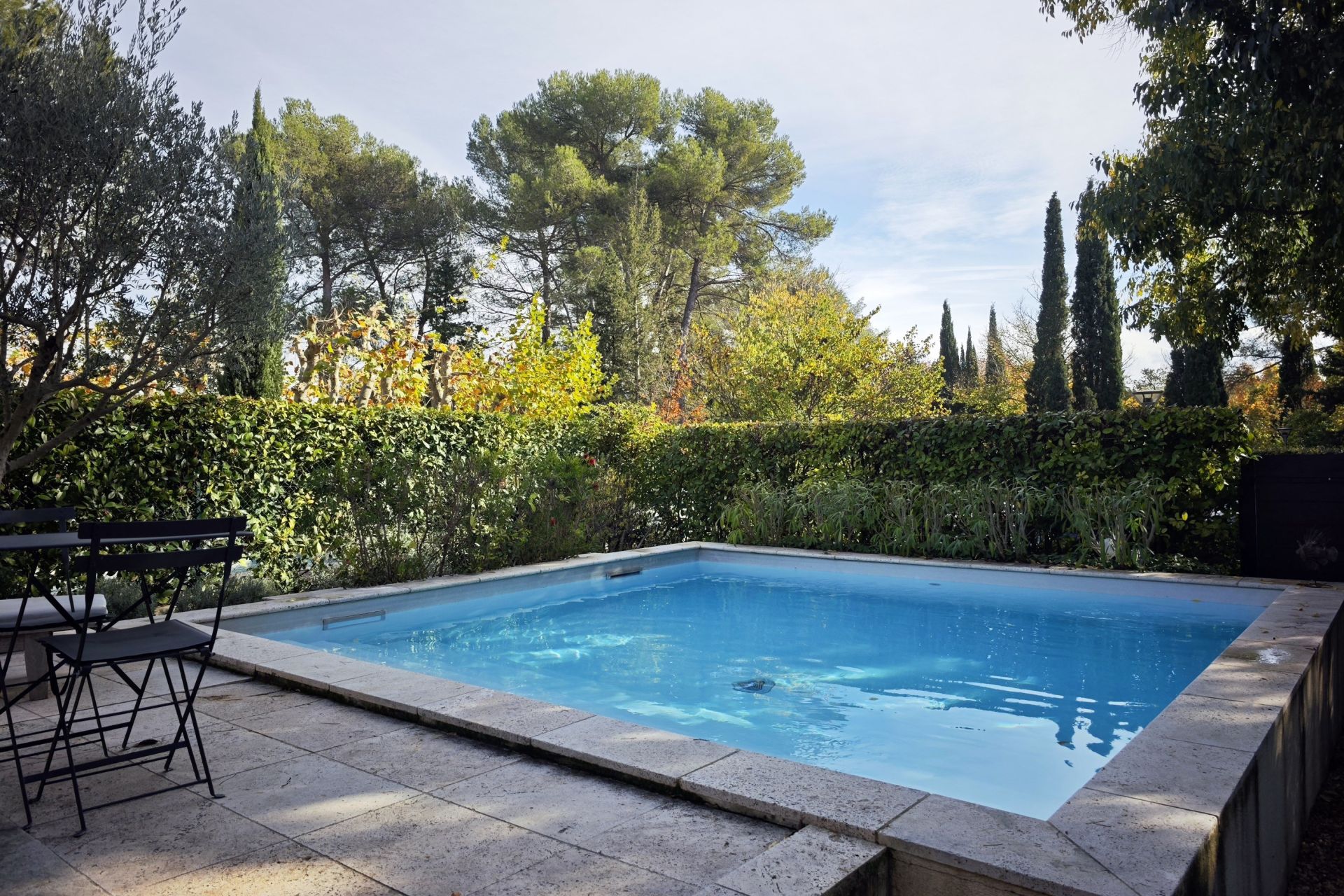 luxury house 5 Rooms for sale on LE THOLONET (13100)