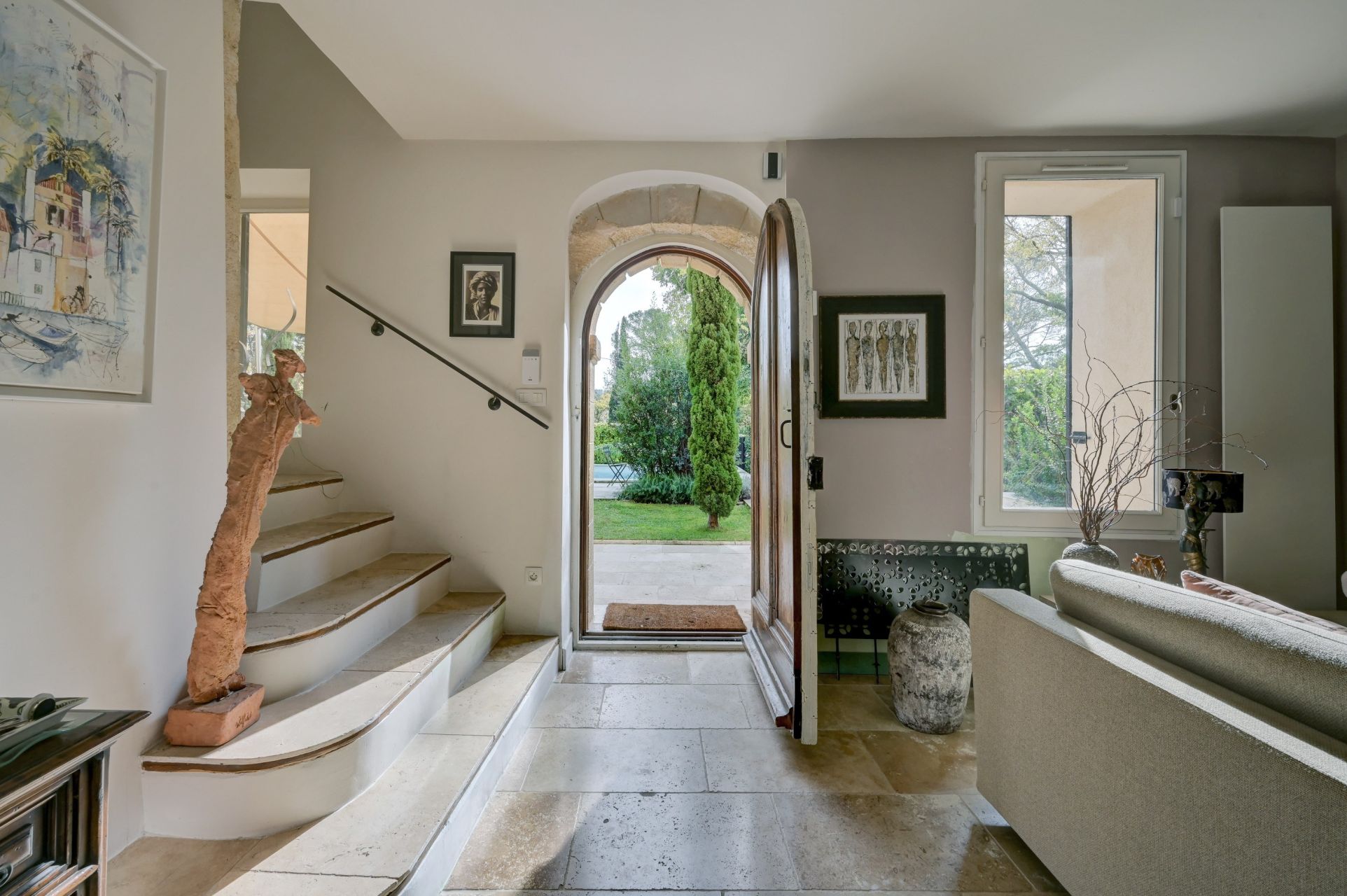 luxury house 5 Rooms for sale on LE THOLONET (13100)