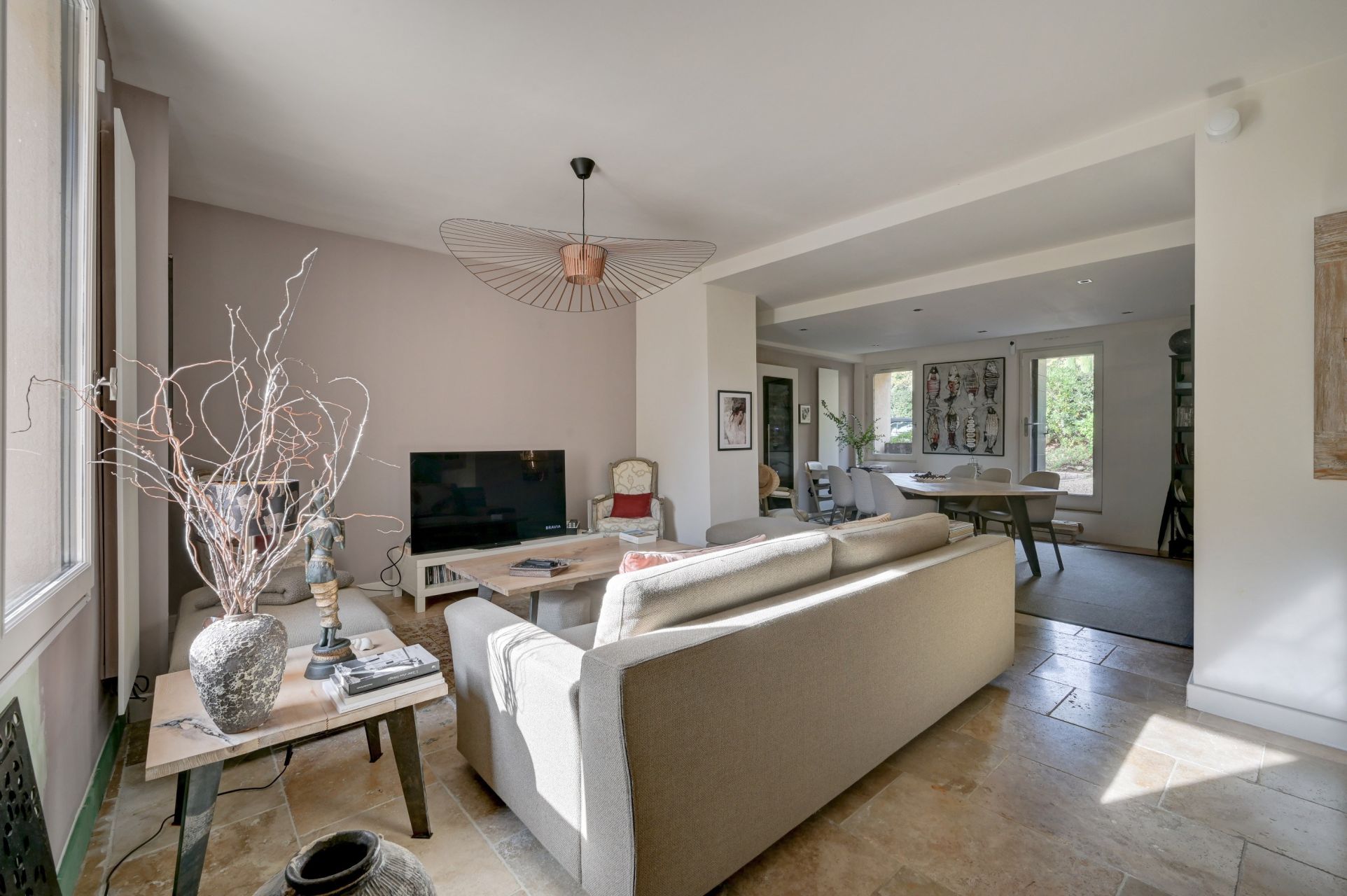 luxury house 5 Rooms for sale on LE THOLONET (13100)