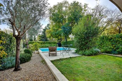 Sale Luxury house Le Tholonet 5 Rooms 125 m²