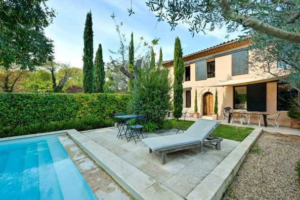 Sale Luxury house Le Tholonet 5 Rooms 125 m²