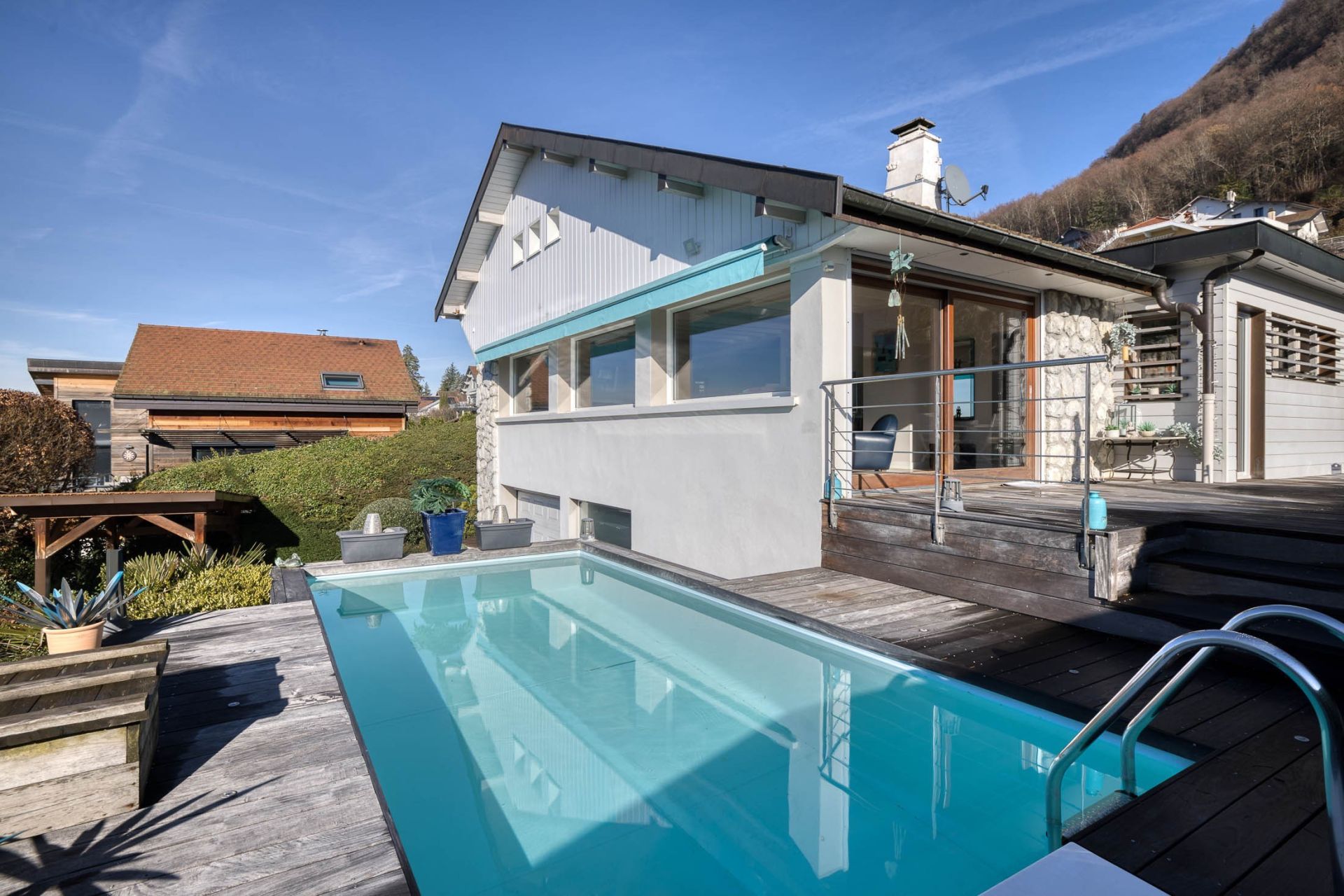 luxury house 8 Rooms for sale on ANNECY LE VIEUX (74940)