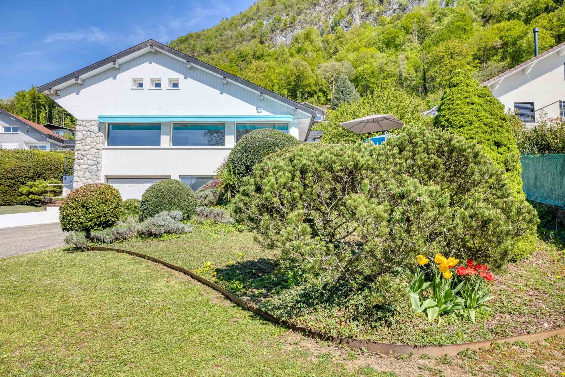 luxury house 8 Rooms for sale on ANNECY LE VIEUX (74940)