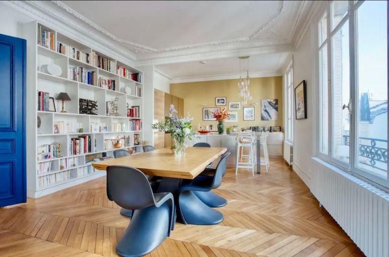 luxury apartment 5 Rooms for sale on PARIS (75017)