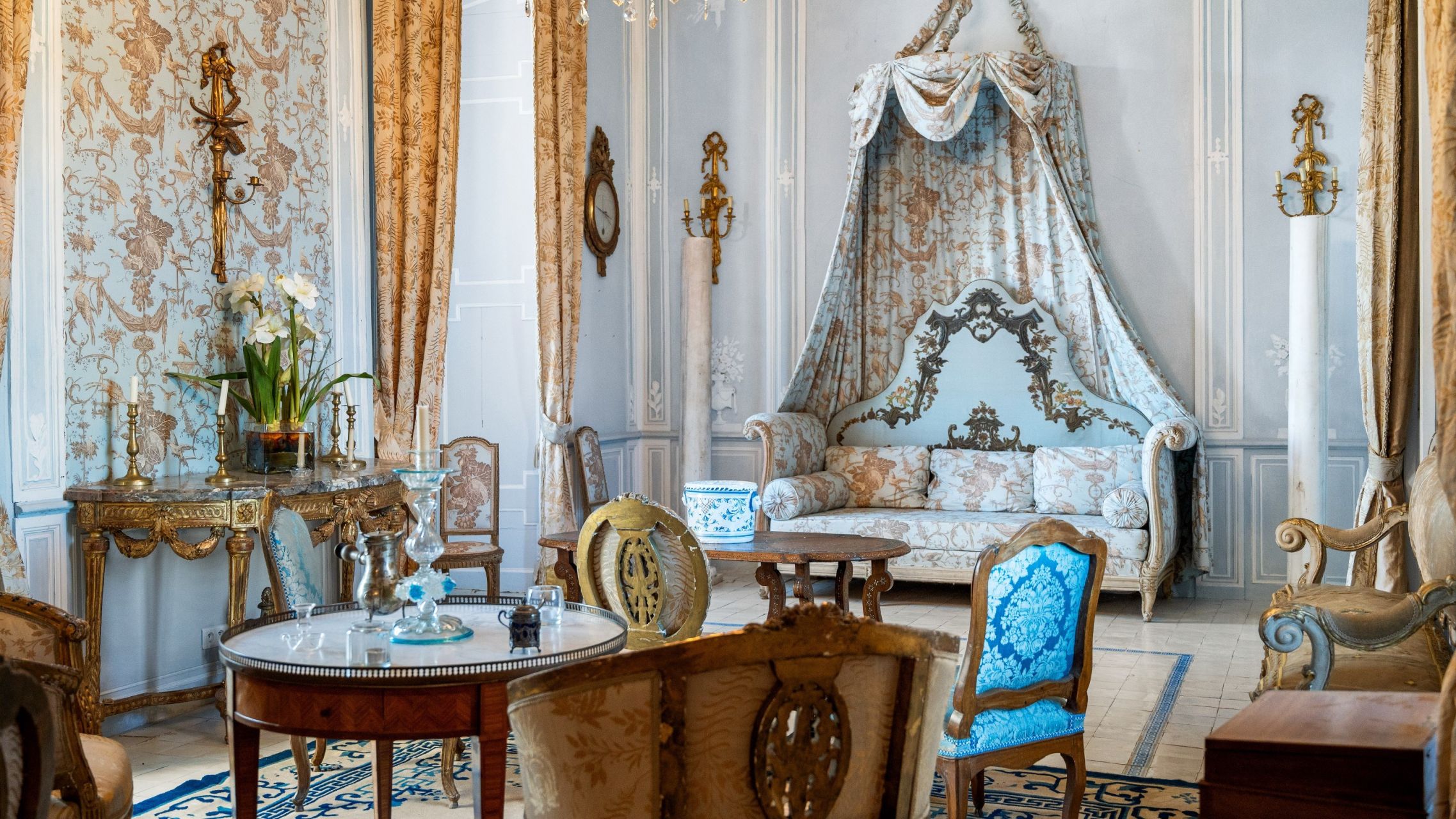 château 100 Pièces en vente sur LA VERDIERE (83560)