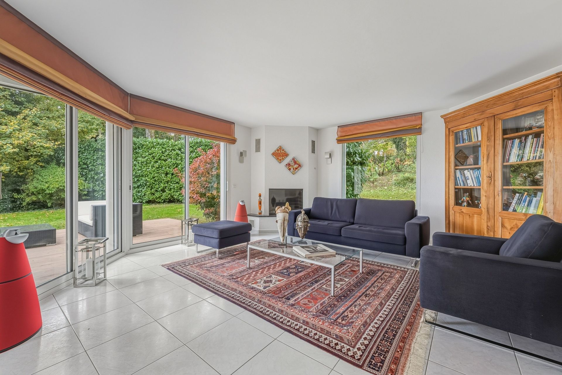 luxury house 6 Rooms for sale on ECHENEVEX (01170)