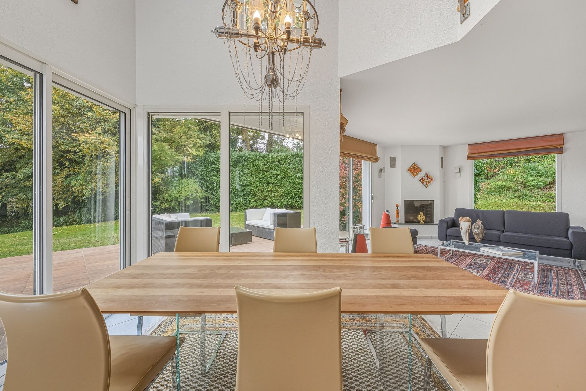 luxury house 6 Rooms for sale on ECHENEVEX (01170)