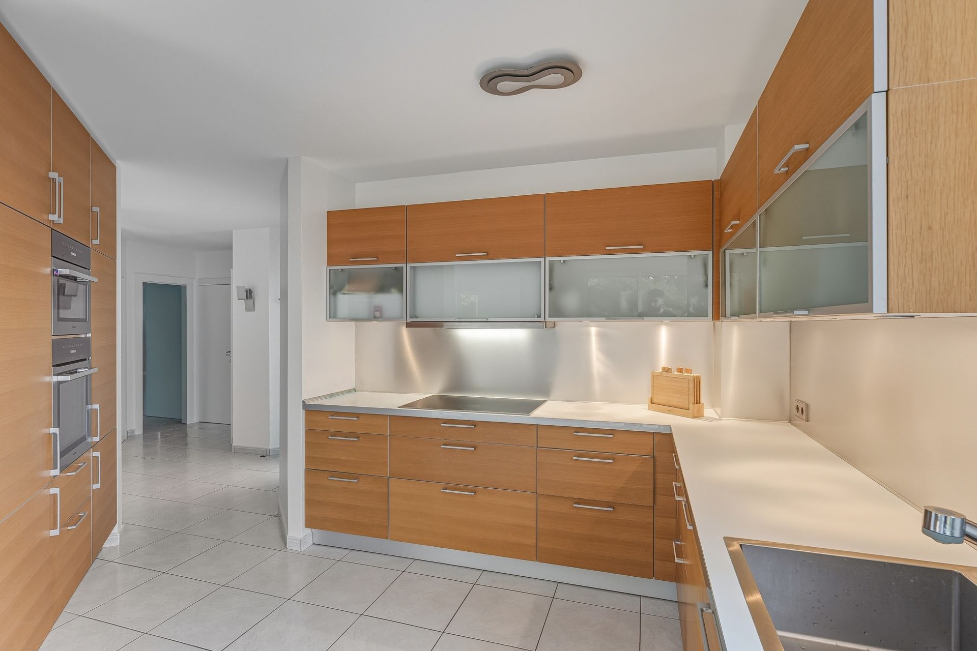 luxury house 6 Rooms for sale on ECHENEVEX (01170)