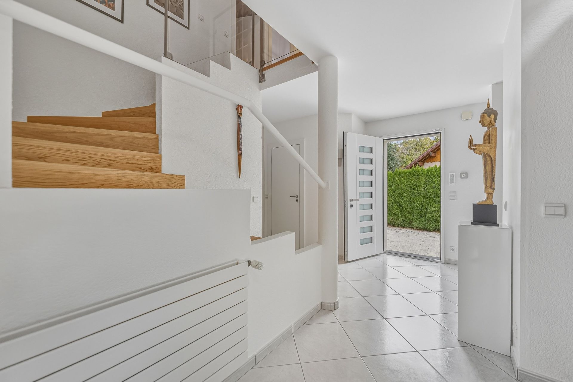 luxury house 6 Rooms for sale on ECHENEVEX (01170)