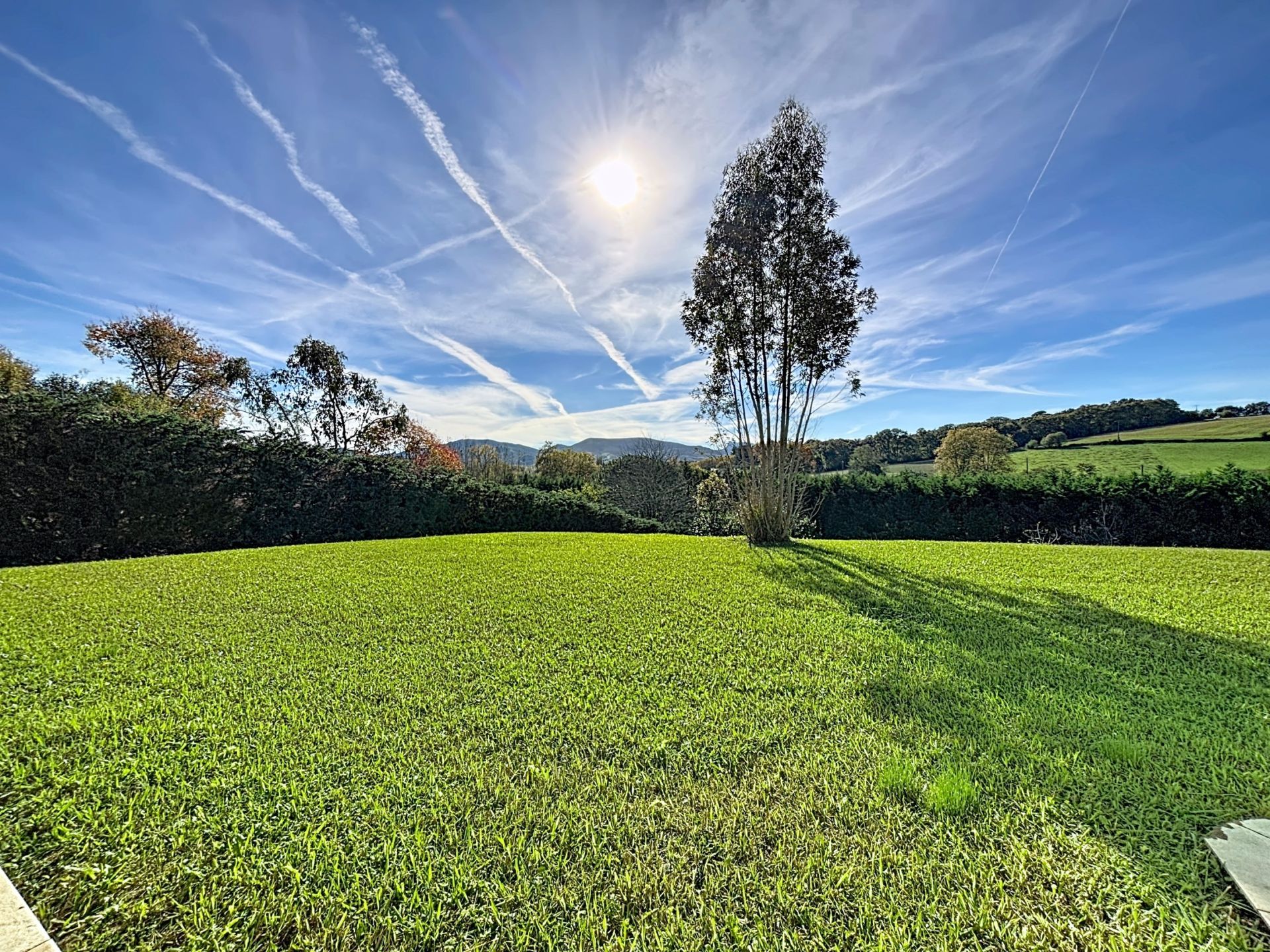 luxury house 4 Rooms for sale on URRUGNE (64122)