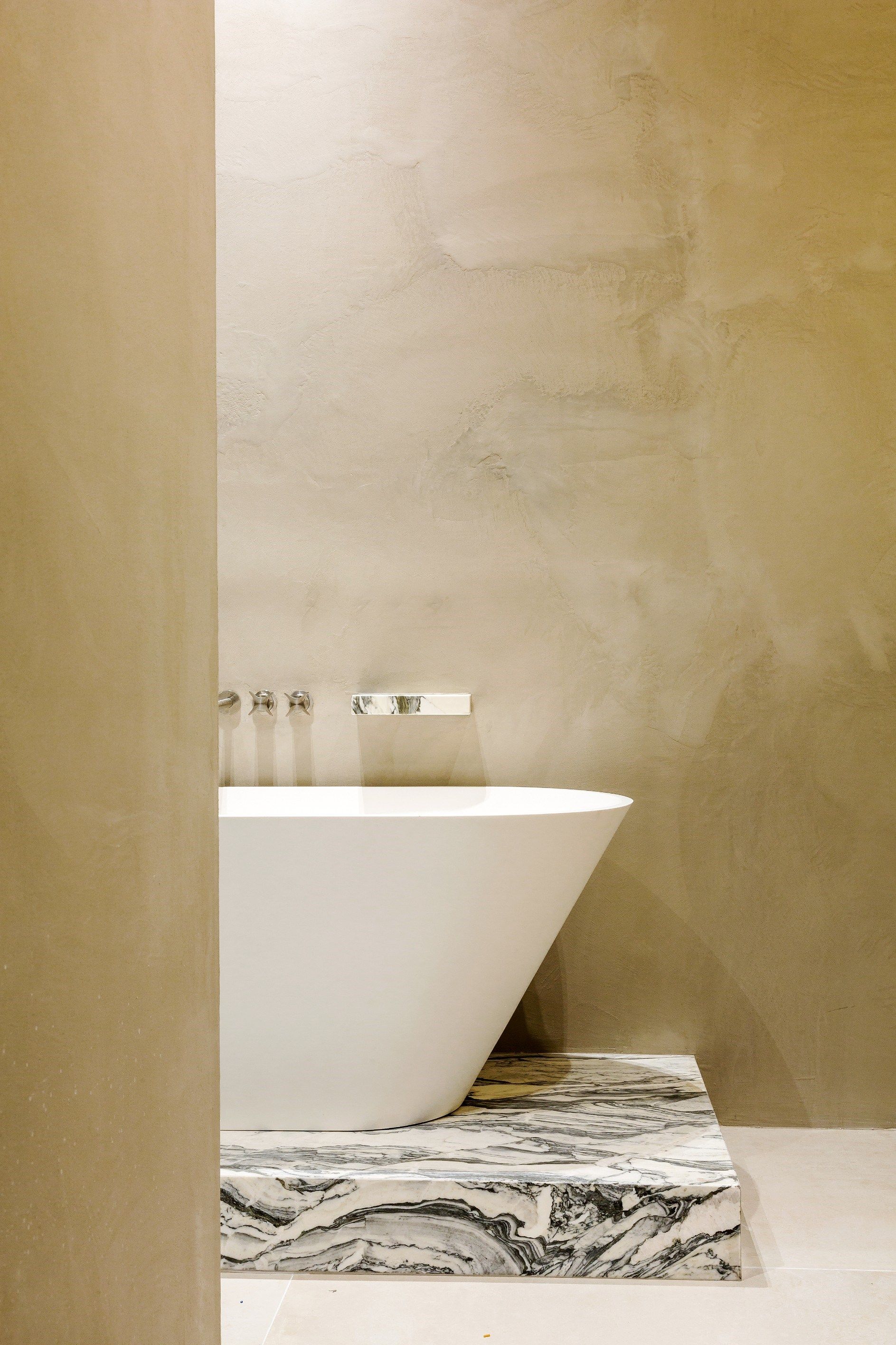 luxury apartment 5 Rooms for sale on PARIS (75006)