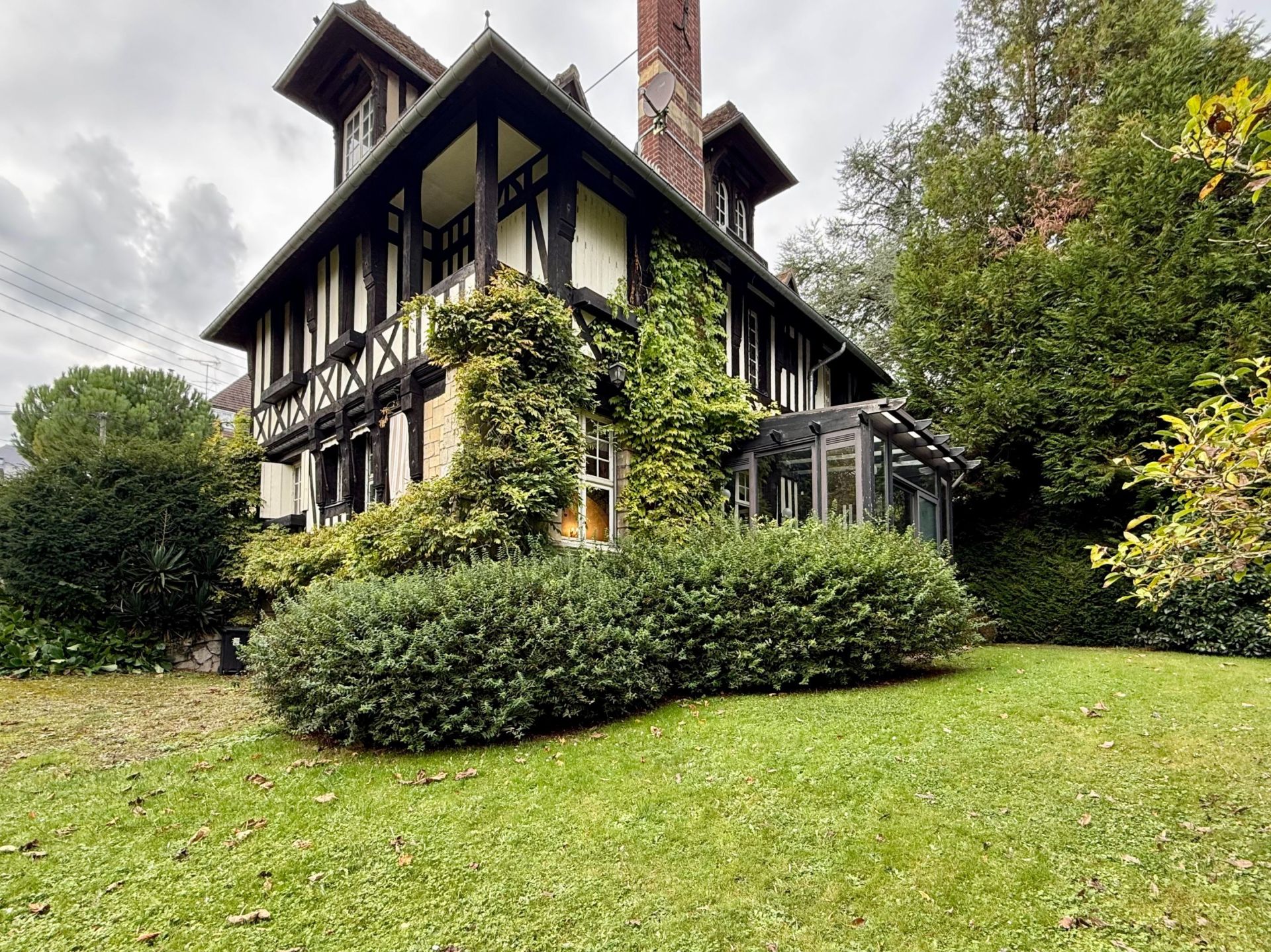 maison normande 9 Pièces en vente sur MONT ST AIGNAN (76130)