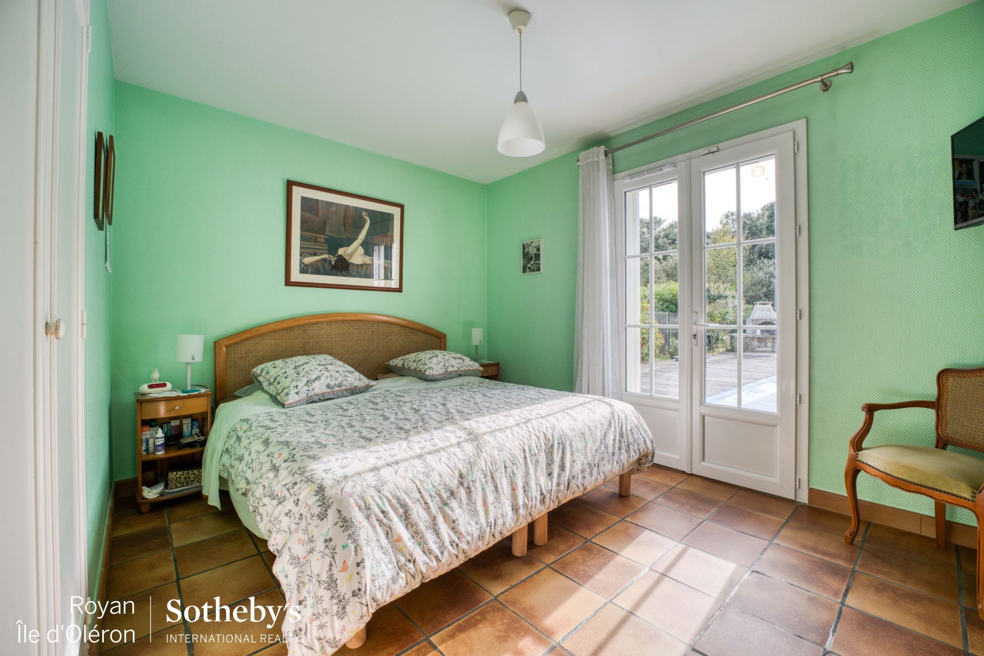 luxury house 7 Rooms for sale on LE GRAND VILLAGE PLAGE (17370)