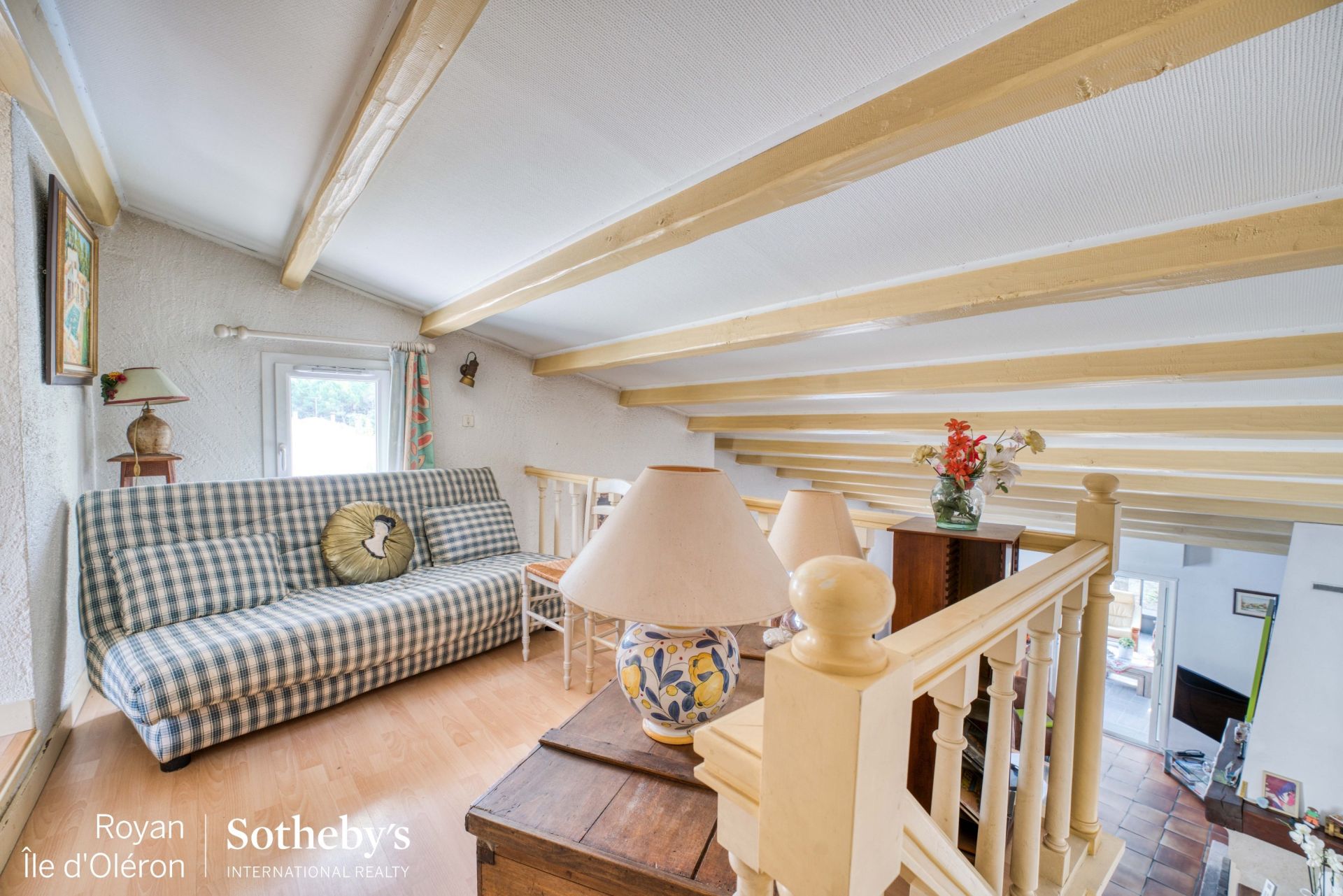 luxury house 7 Rooms for sale on LE GRAND VILLAGE PLAGE (17370)