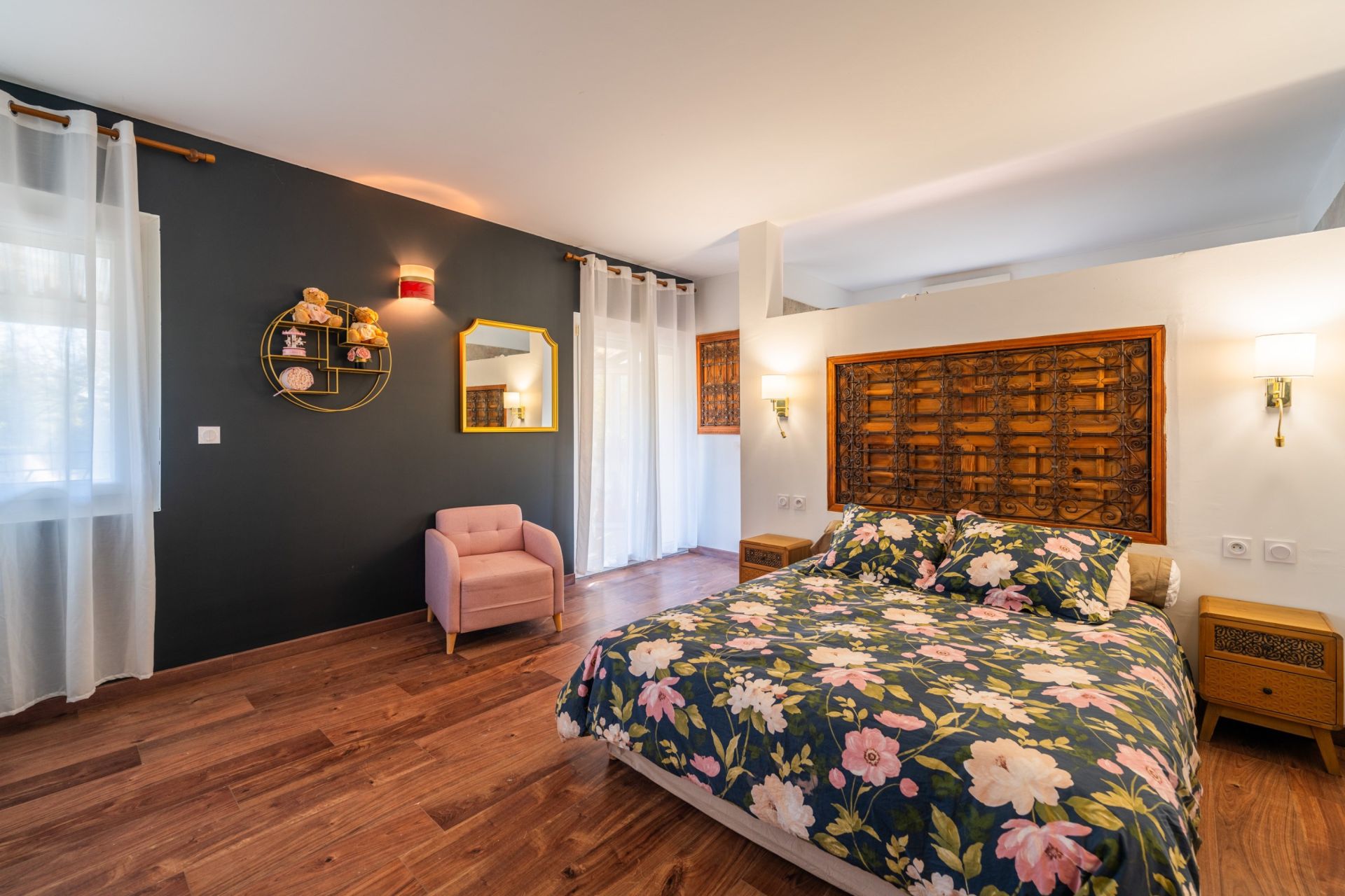 maison traditionnelle de luxe 8 Pièces en vente sur MIMET (13105)