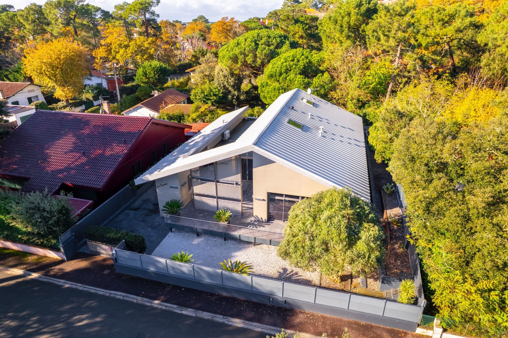 luxury house 6 Rooms for sale on ARCACHON (33120)