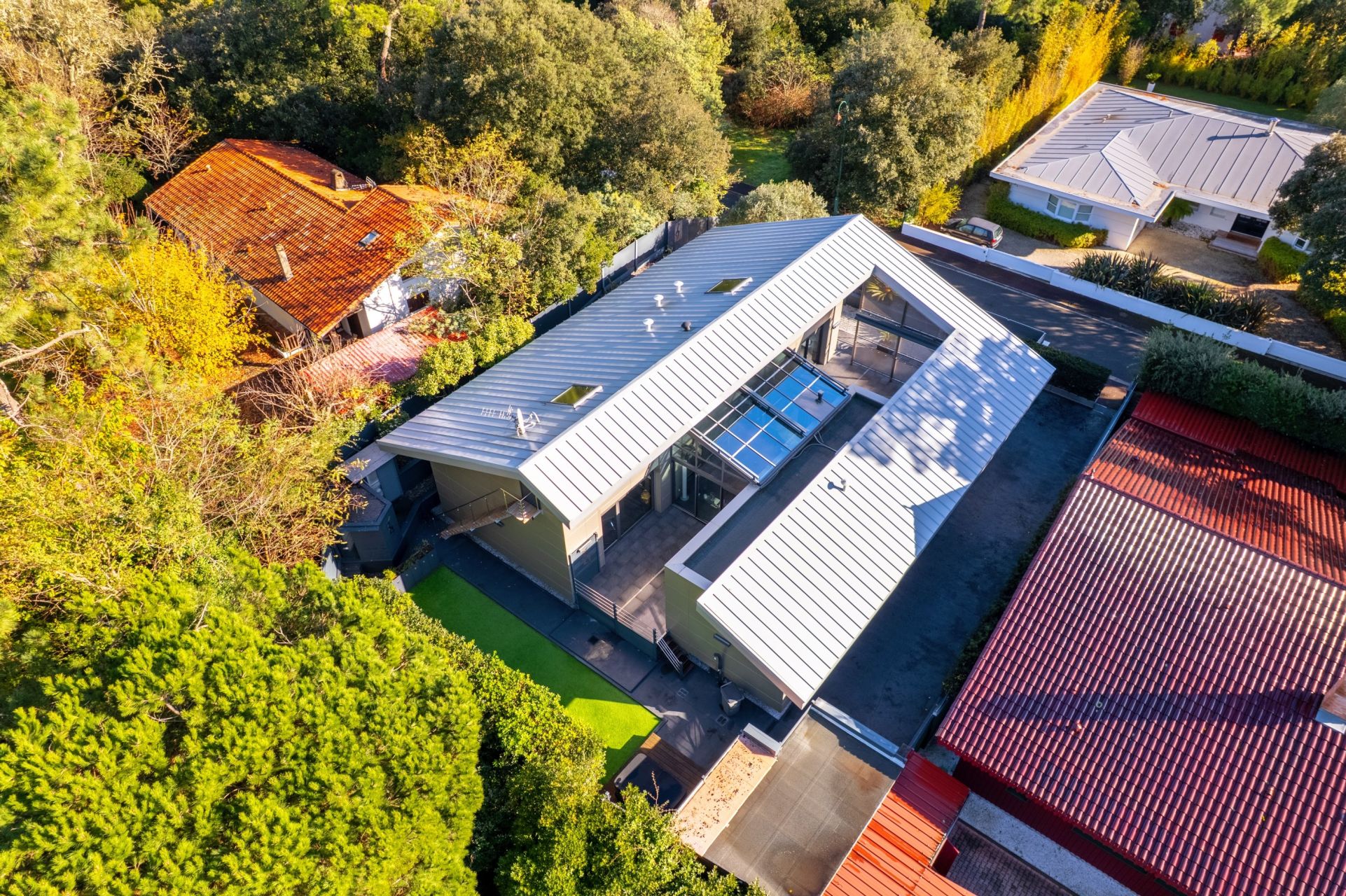 luxury house 6 Rooms for sale on ARCACHON (33120)