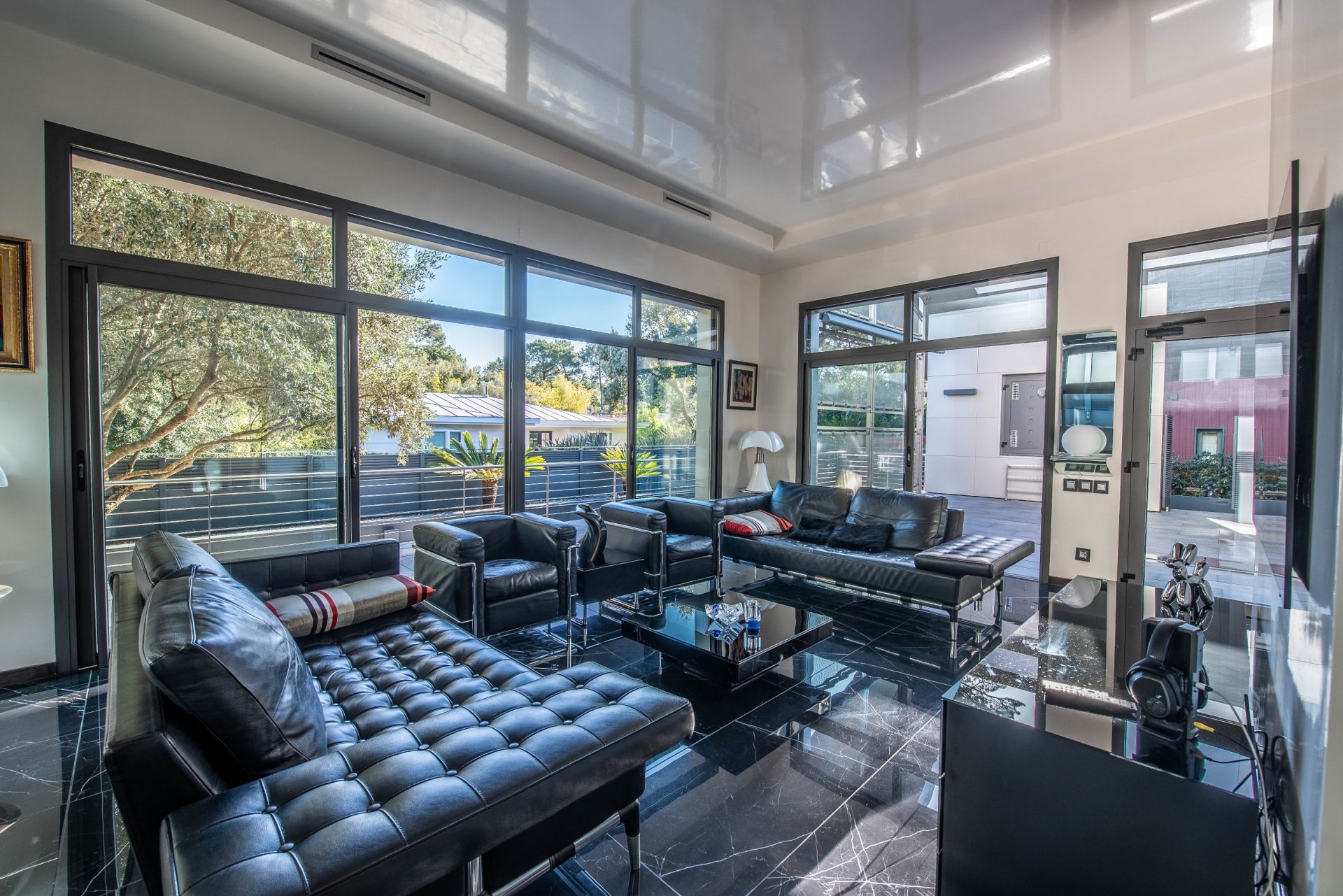 luxury house 6 Rooms for sale on ARCACHON (33120)