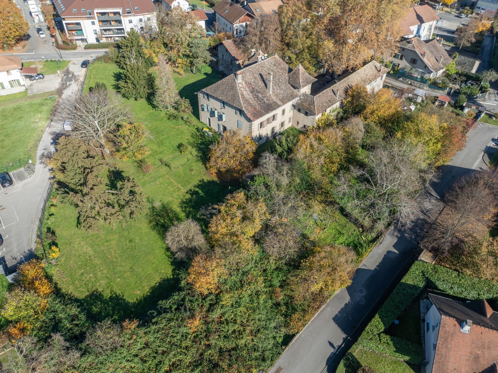maison de luxe 15 Pièces en vente sur DOUVAINE (74140)