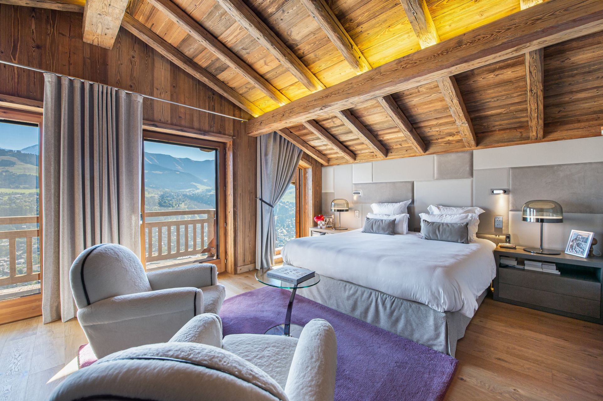 luxury chalet 10 Rooms for sale on MEGEVE (74120)