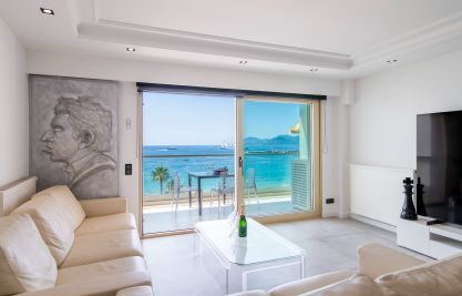 Sale Luxury apartment Cannes 4 Rooms 107 m²