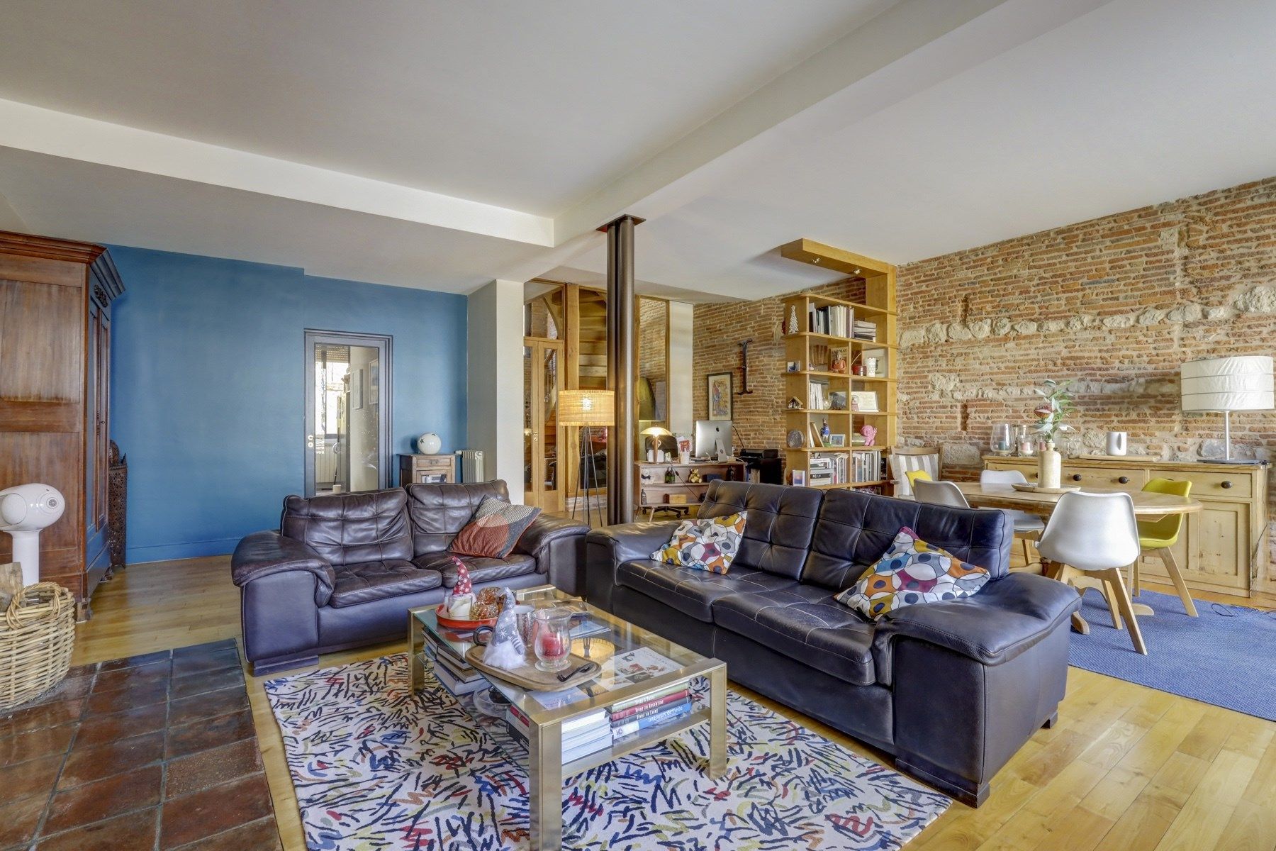 luxury house 5 Rooms for sale on VERFEIL (31590)