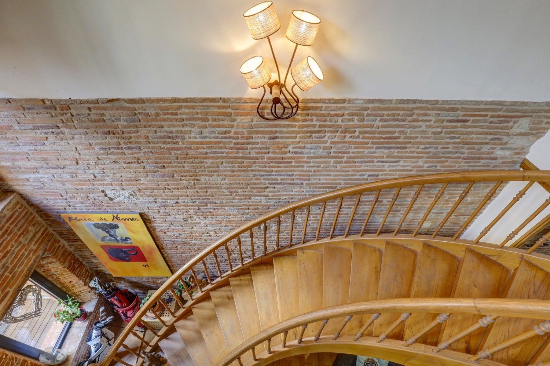 luxury house 5 Rooms for sale on VERFEIL (31590)