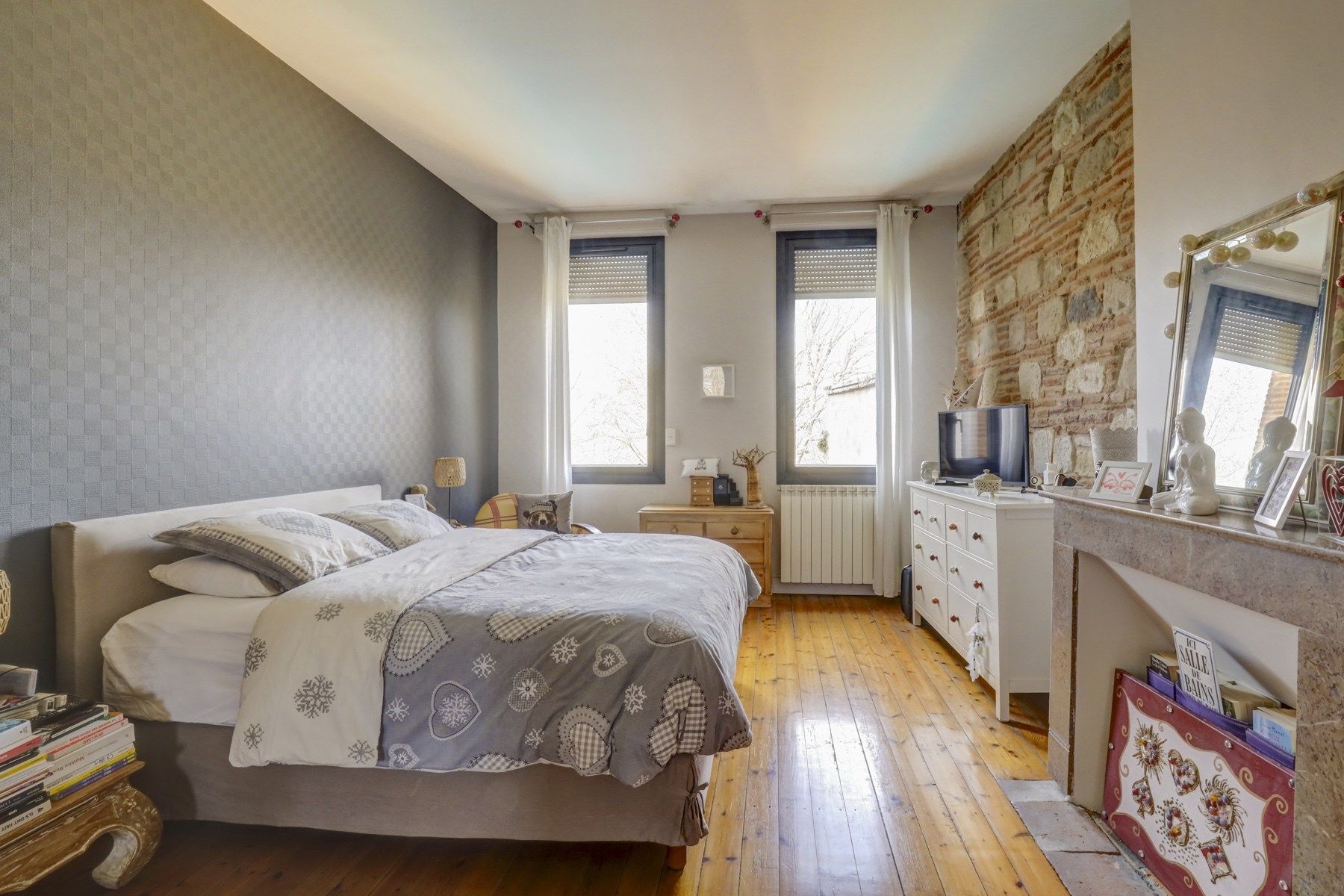 luxury house 5 Rooms for sale on VERFEIL (31590)