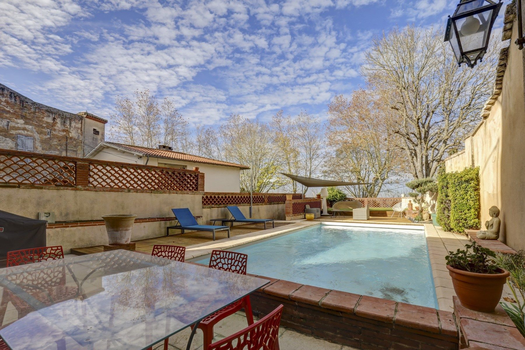 luxury house 5 Rooms for sale on VERFEIL (31590)