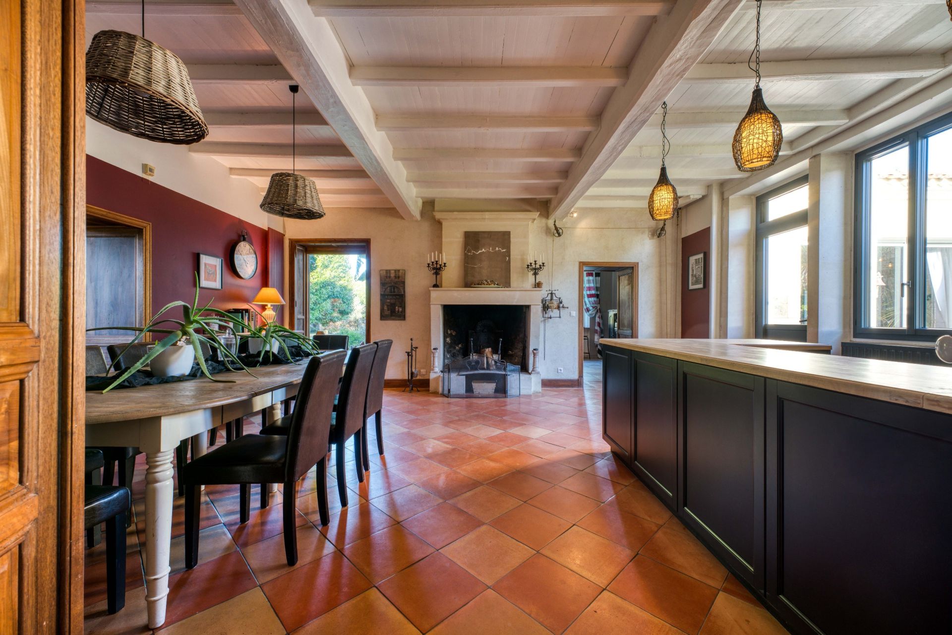 luxury house 12 Rooms for sale on MEURSAC (17120)