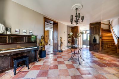 Sale Luxury house Meursac 12 Rooms 401 m²