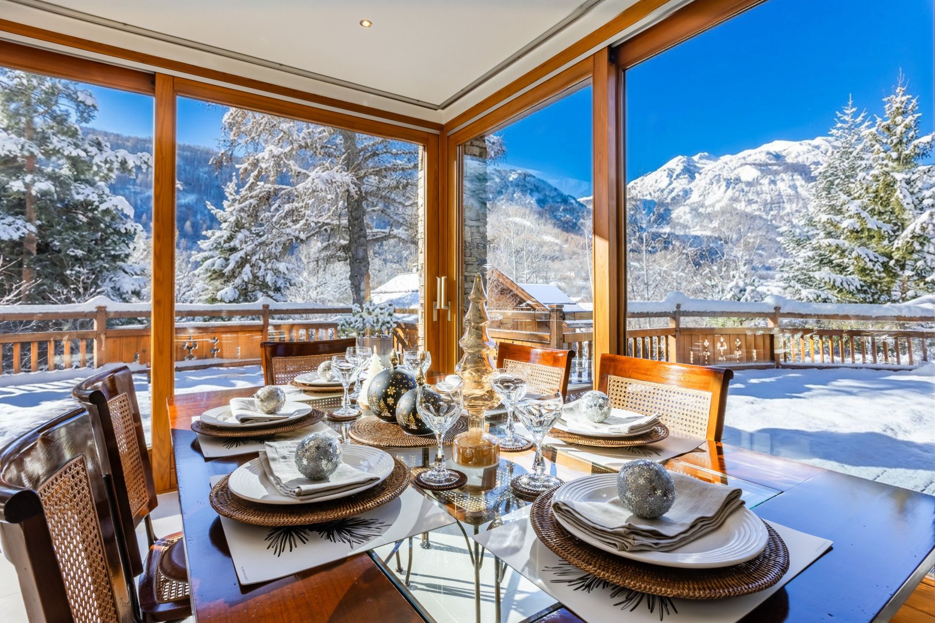 chalet de luxe 8 Pièces en vente sur LA SALLE LES ALPES (05240)