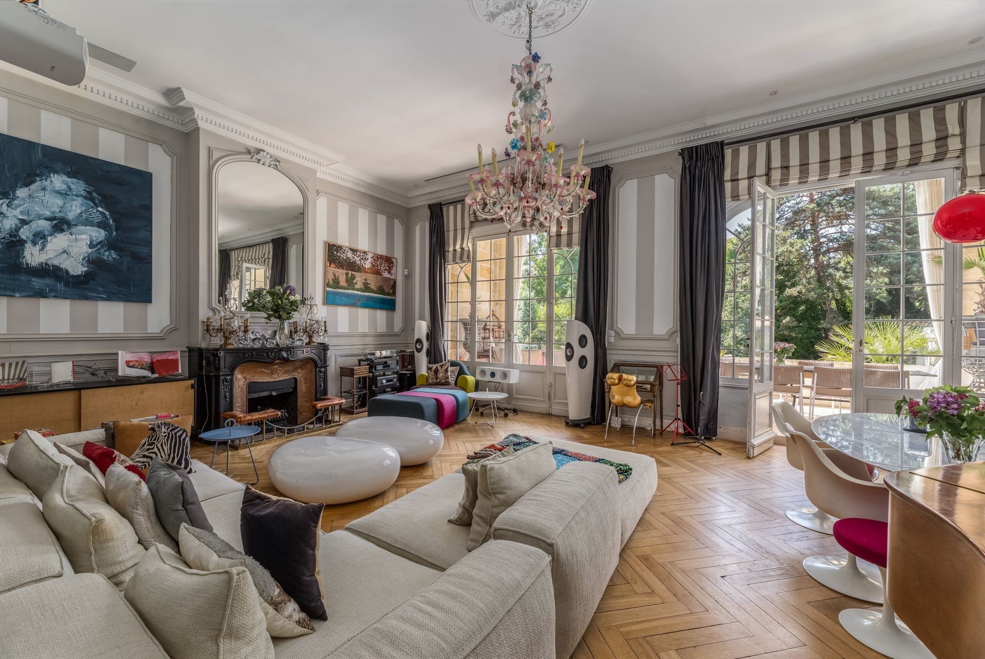 luxury house 18 Rooms for sale on BORDEAUX (33000)