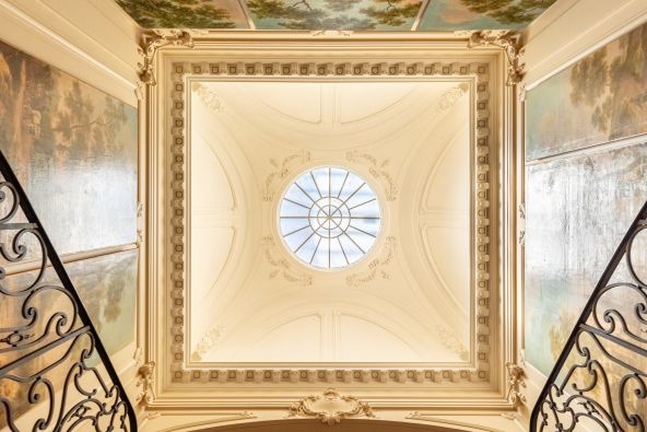 luxury house 18 Rooms for sale on BORDEAUX (33000)