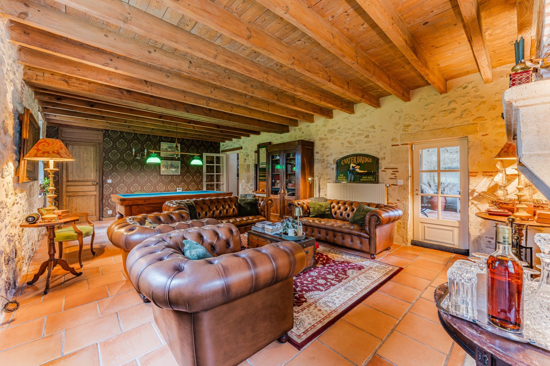 luxury house 7 Rooms for sale on LANGON (33210)