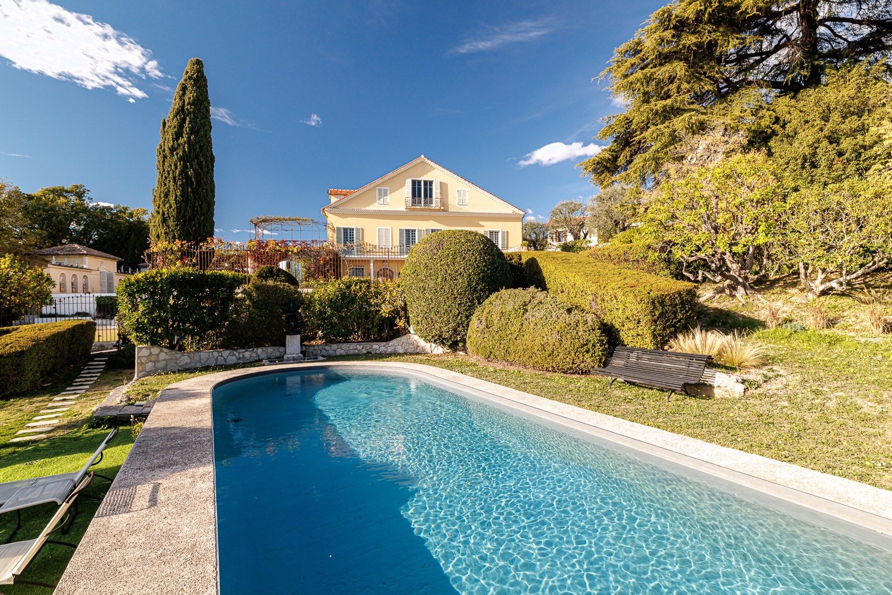 maison de maître 30 Pièces en vente sur NICE (06000)