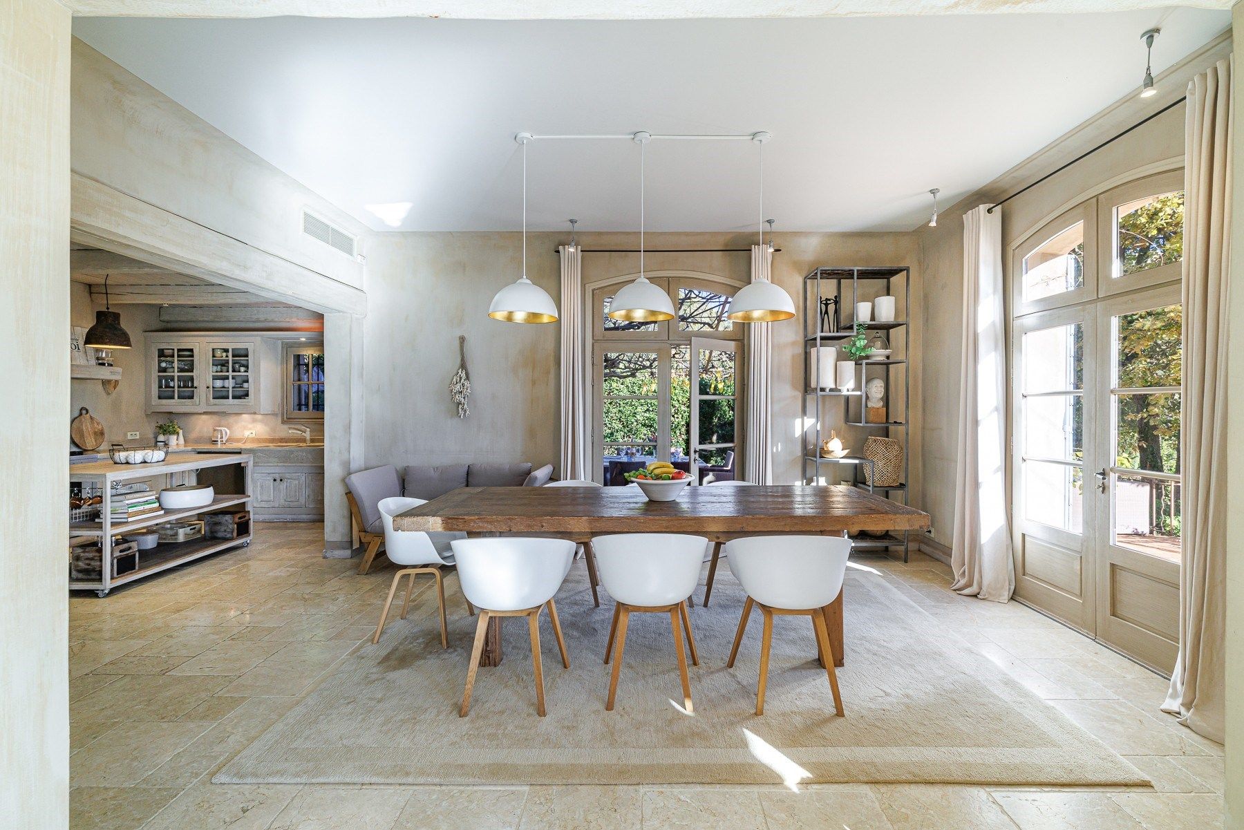 bastide 7 Rooms for sale on VENCE (06140)