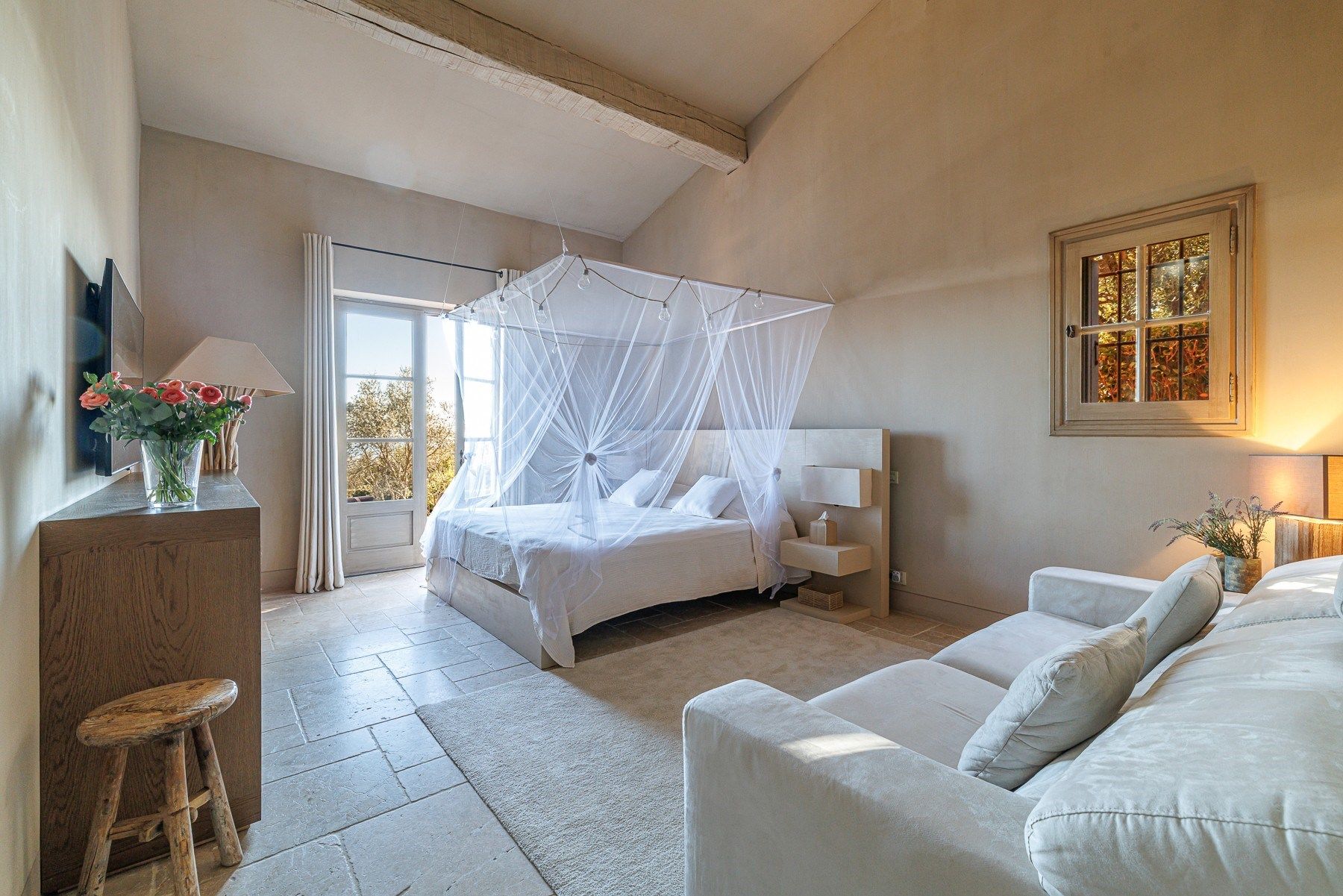 bastide 7 Rooms for sale on VENCE (06140)