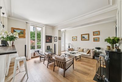 Sale Luxury house Neuilly-sur-Seine 9 Rooms 290 m²