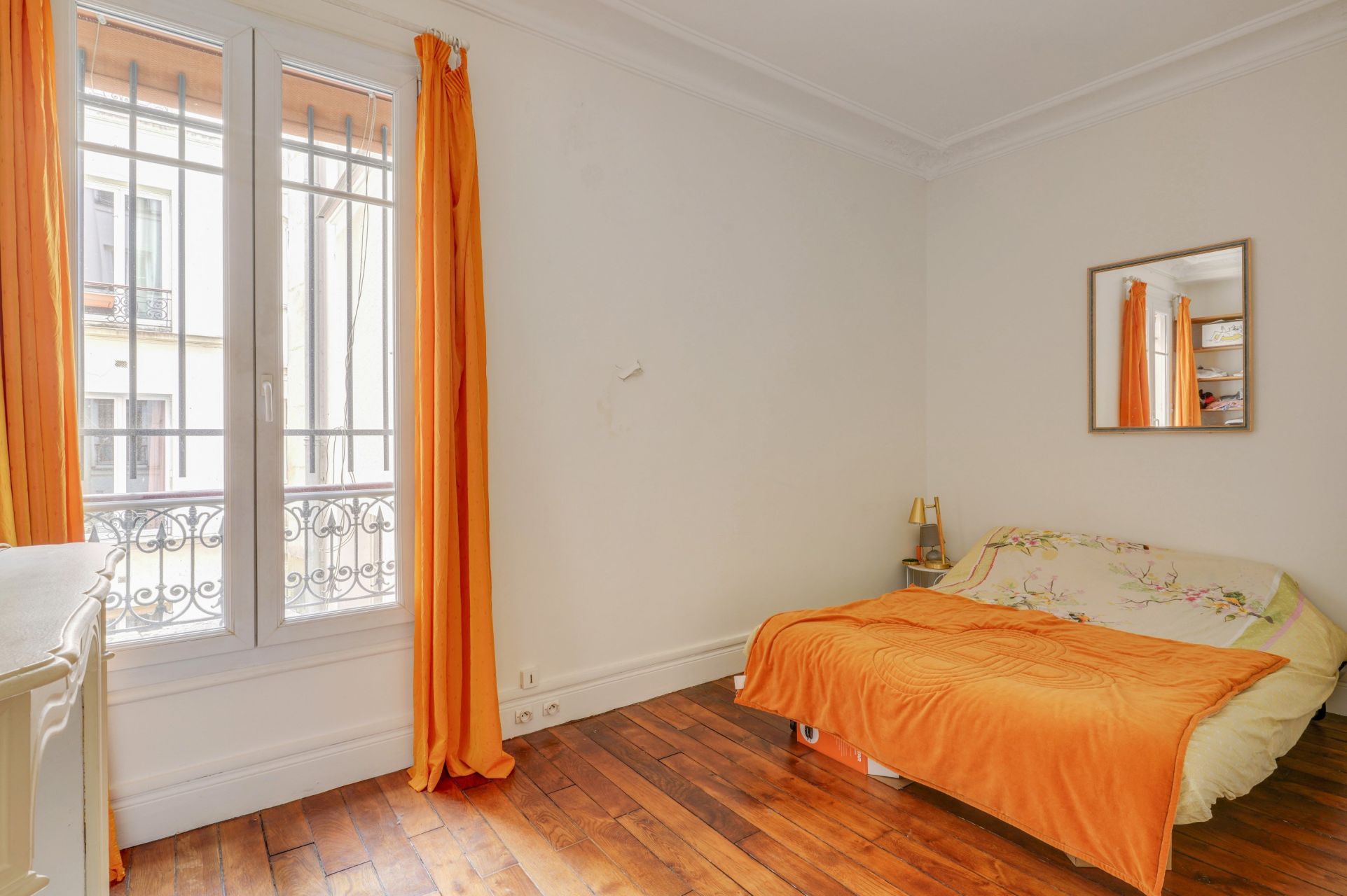 luxury apartment 4 Rooms for sale on PARIS (75005)