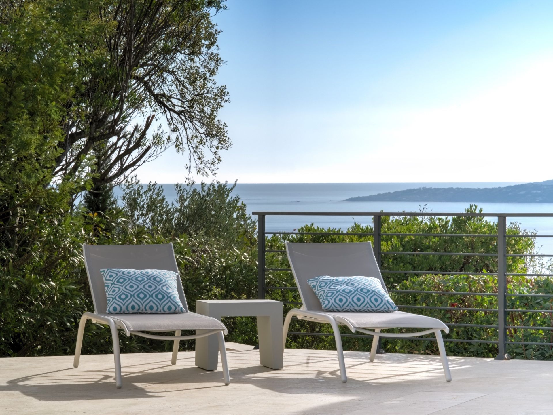 villa de luxe 8 Pièces en vente sur LES ISSAMBRES (83380)