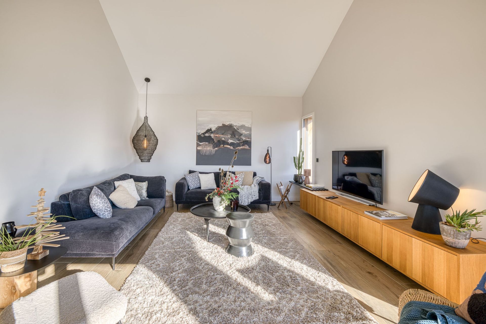 luxury house 7 Rooms for sale on ANNECY (74940)