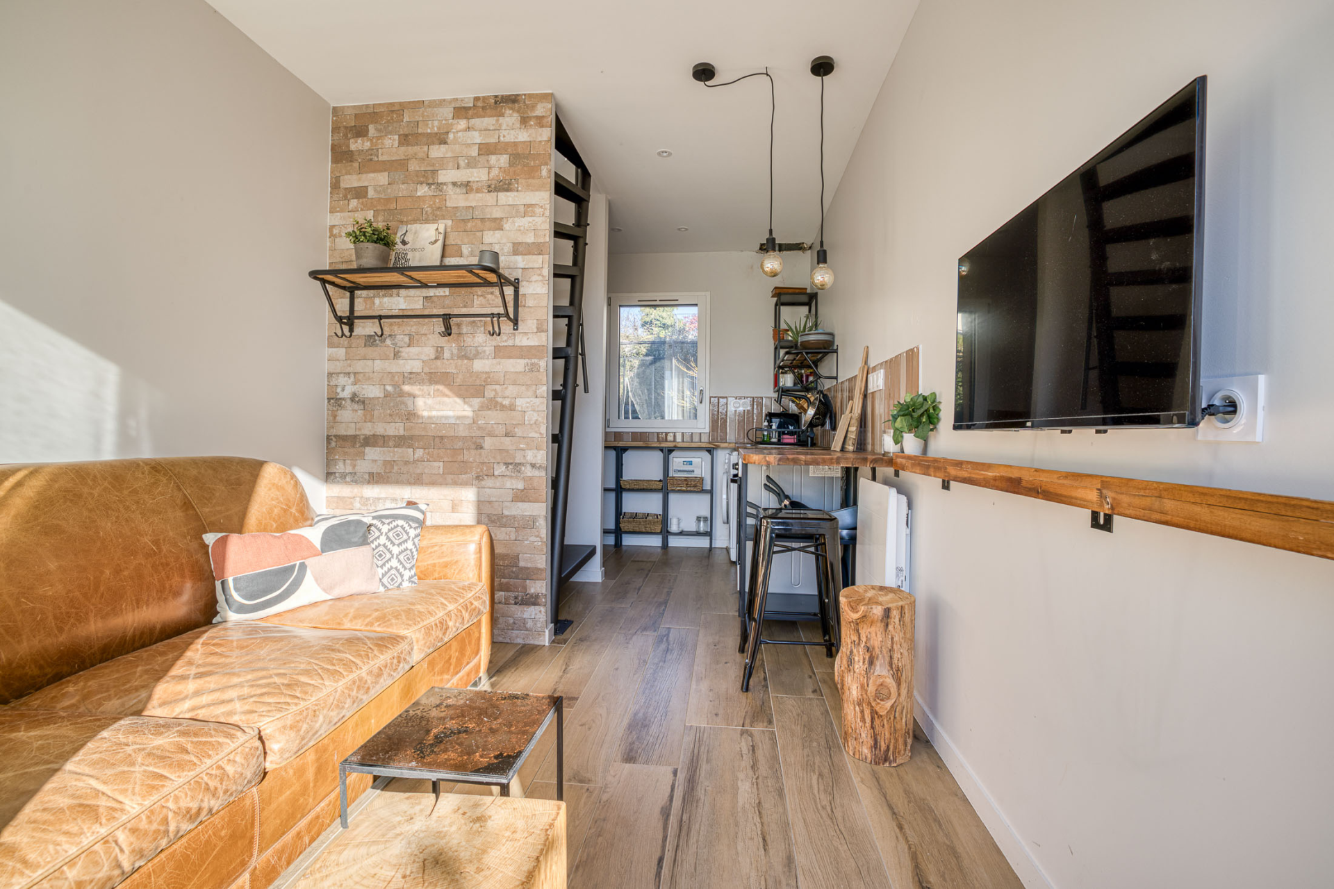 luxury house 7 Rooms for sale on ANNECY (74940)