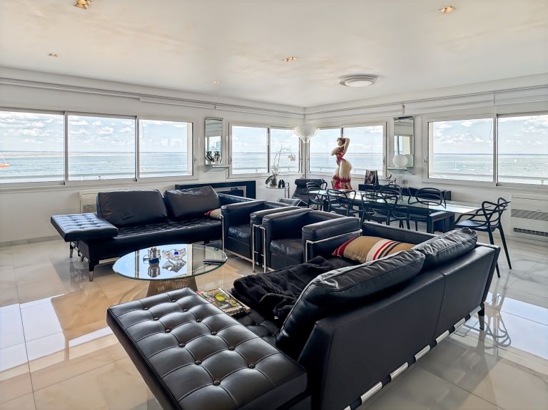 luxury apartment 3 Rooms for sale on ARCACHON (33120)