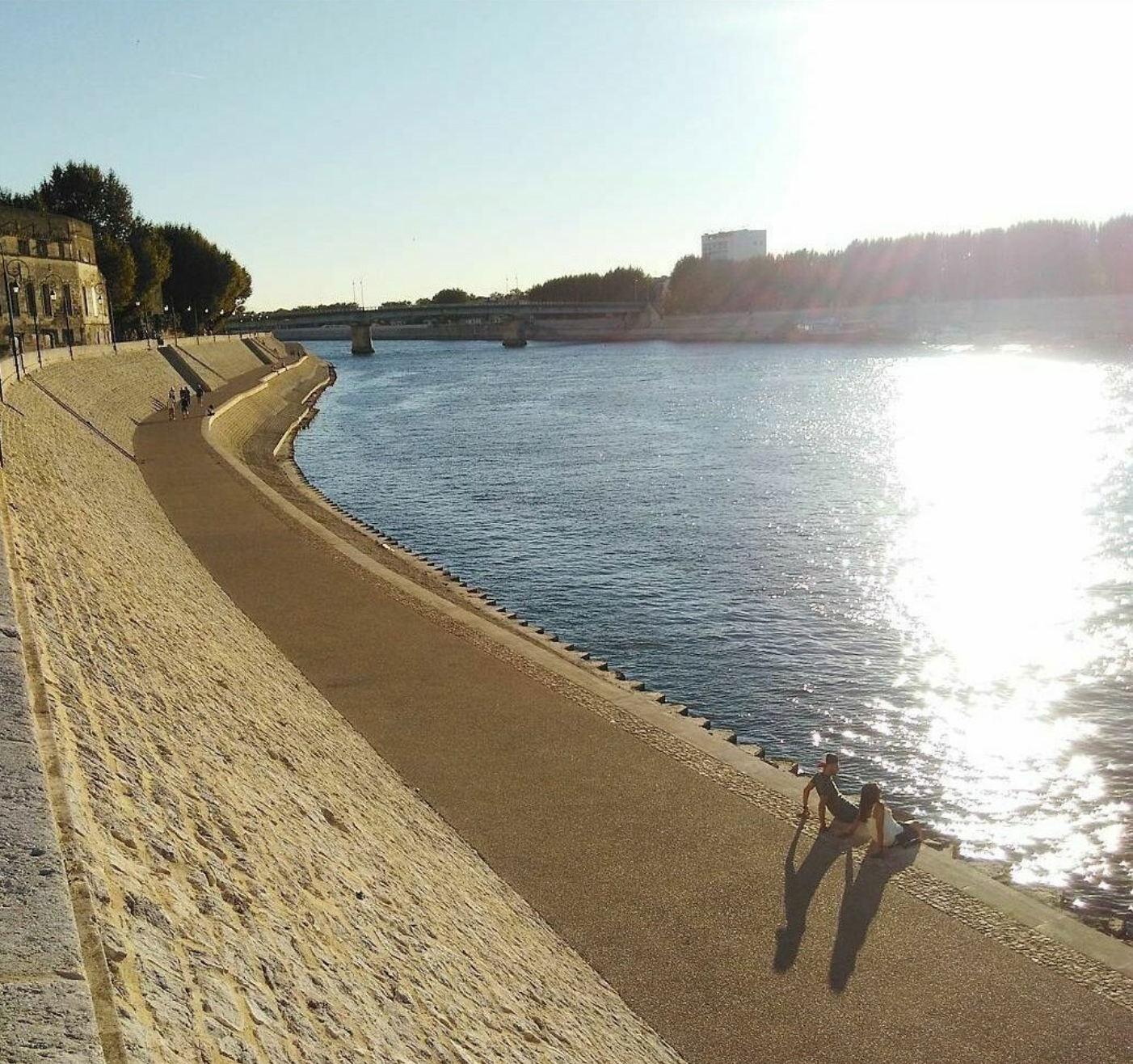 building for sale on ARLES (13200)