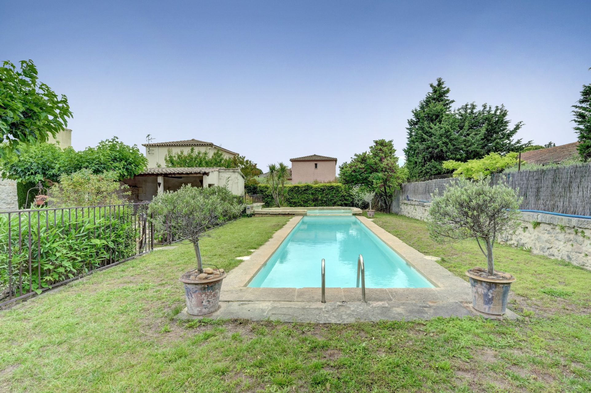 maison de luxe 11 Pièces en vente sur BELLEGARDE (30127)