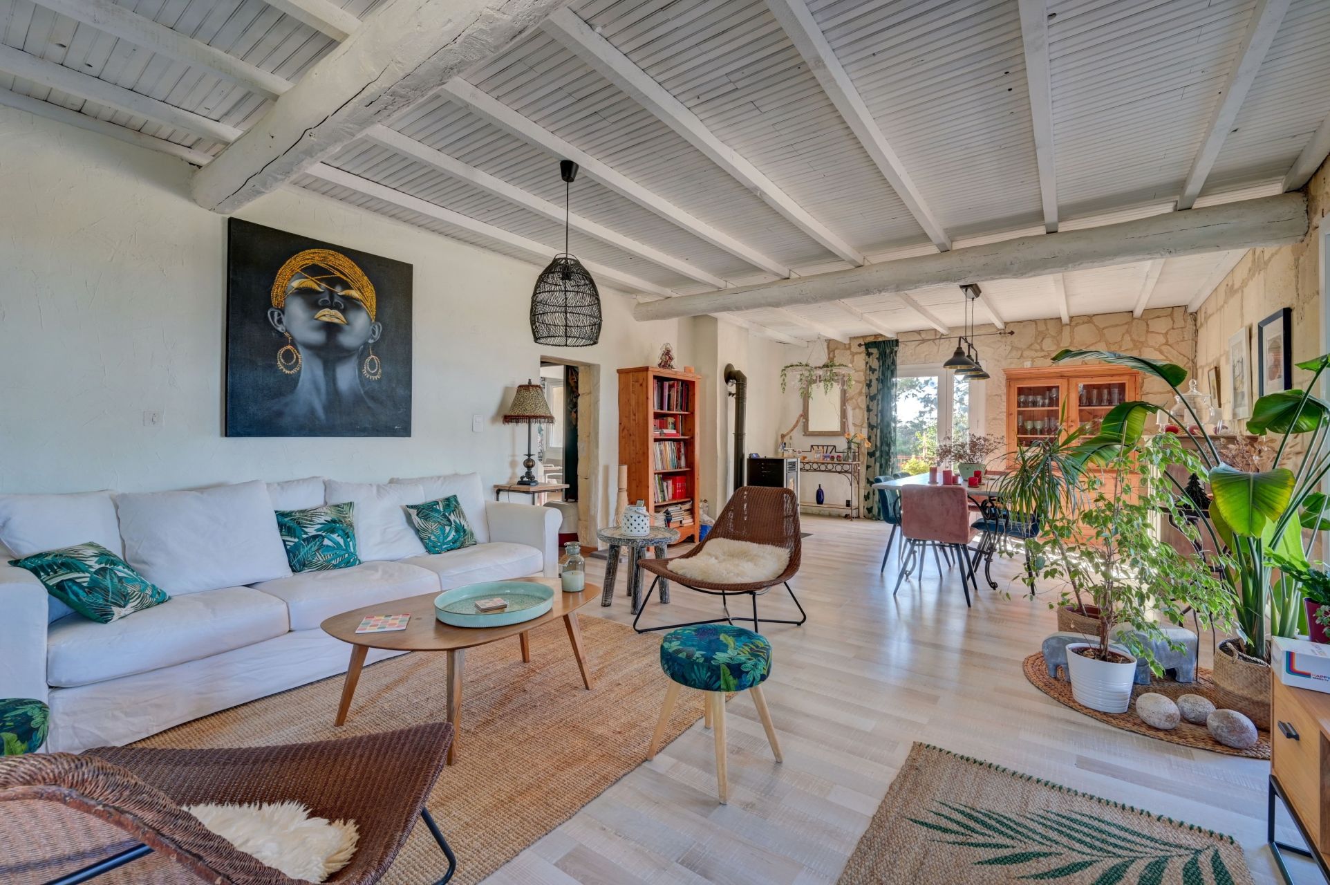 luxury property 14 Rooms for sale on ARLES (13200)